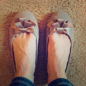 Fergalicious beige ribbon flats size 8